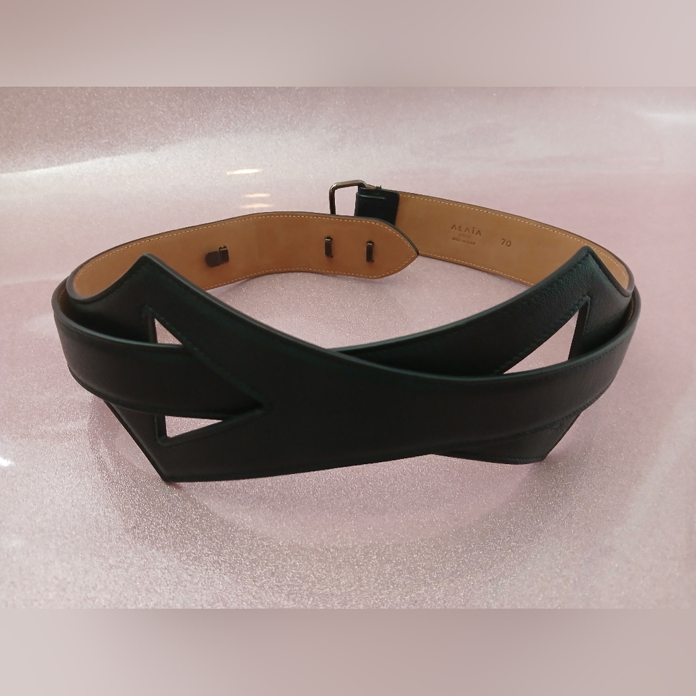Authentic Alaïa Black Leather Belt Size 70/Sm